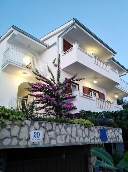 Apartment Mia - Spacious Apartment On 85 M2 With Beautiful Sea View Трогір Екстер'єр фото