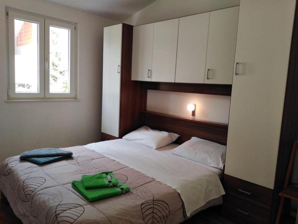 Apartment Mia - Spacious Apartment On 85 M2 With Beautiful Sea View Трогір Екстер'єр фото