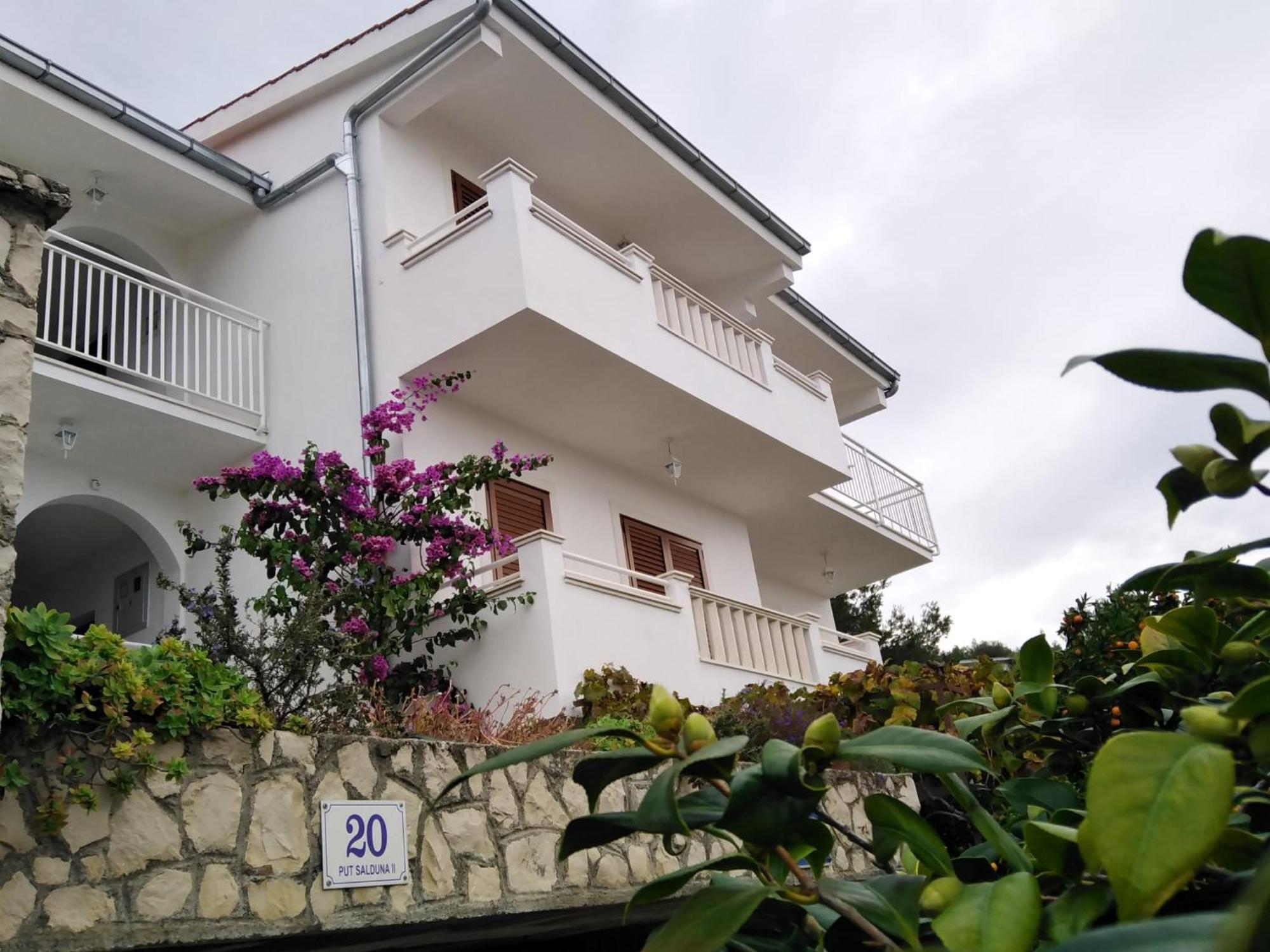 Apartment Mia - Spacious Apartment On 85 M2 With Beautiful Sea View Трогір Екстер'єр фото