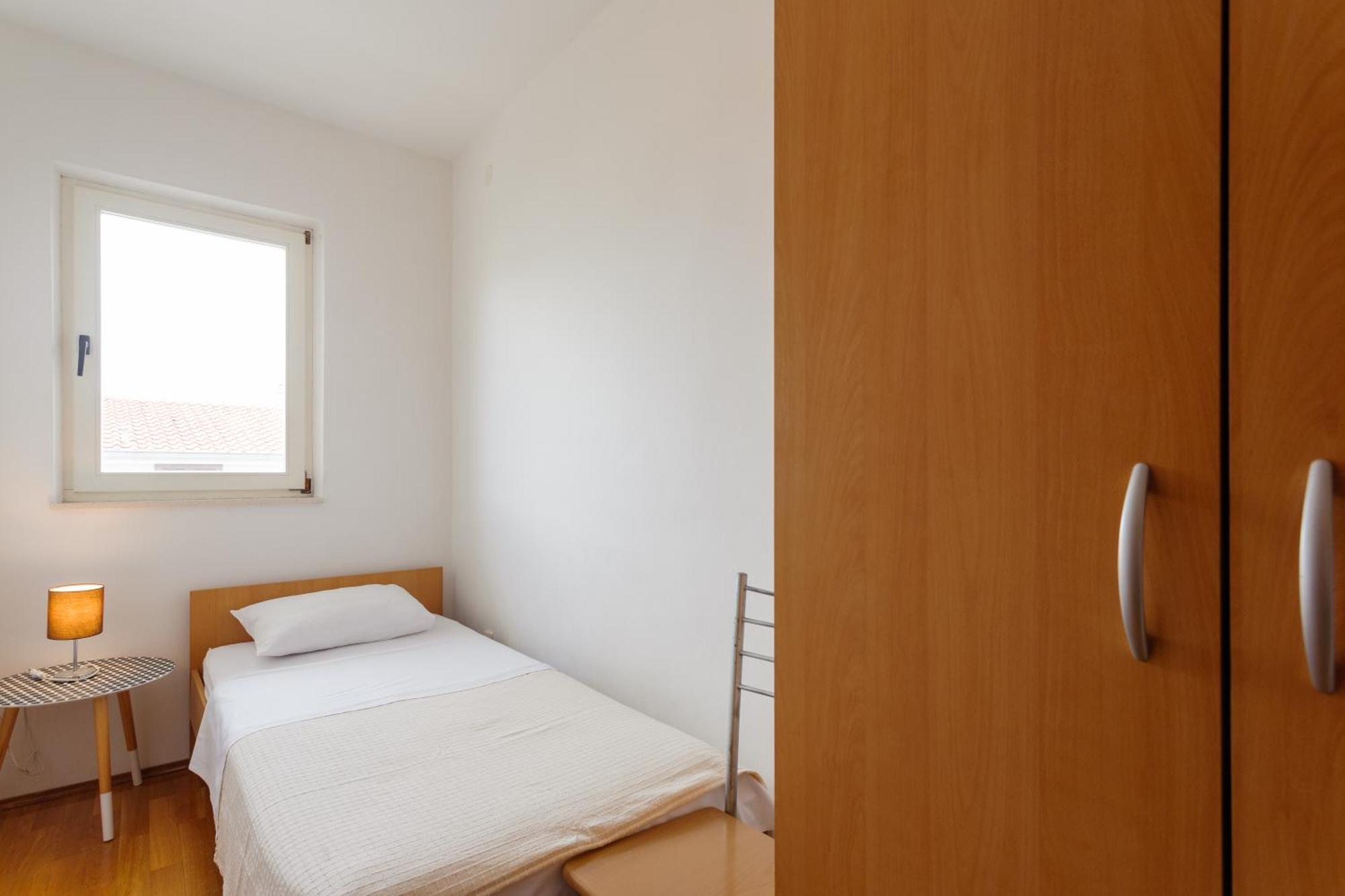 Apartment Mia - Spacious Apartment On 85 M2 With Beautiful Sea View Трогір Екстер'єр фото