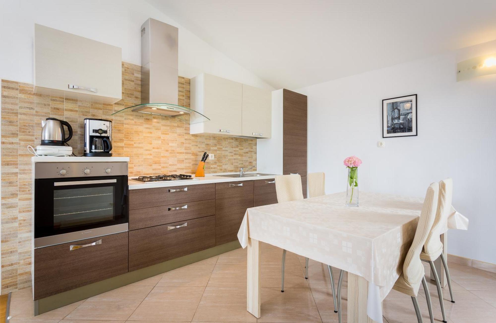 Apartment Mia - Spacious Apartment On 85 M2 With Beautiful Sea View Трогір Екстер'єр фото